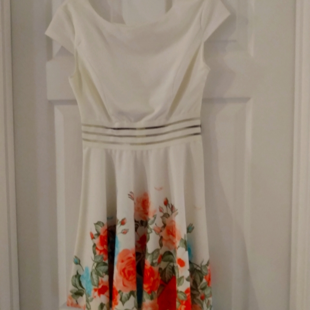 Juniors Dress